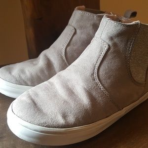EUC Old Navy Gray Booties Girls Size 10